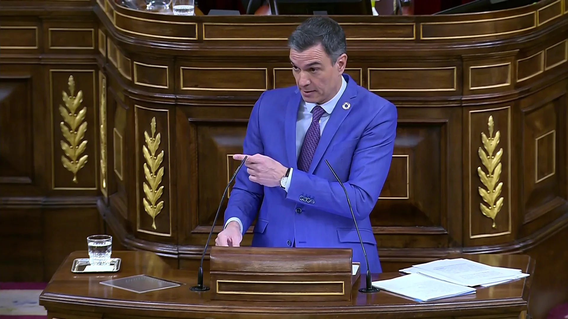 Pedro S&aacute;nchez carga contra Feij&oacute;o y le avisa de que Vox le cobrar&aacute; el "pago en diferido" de su abstenci&oacute;n