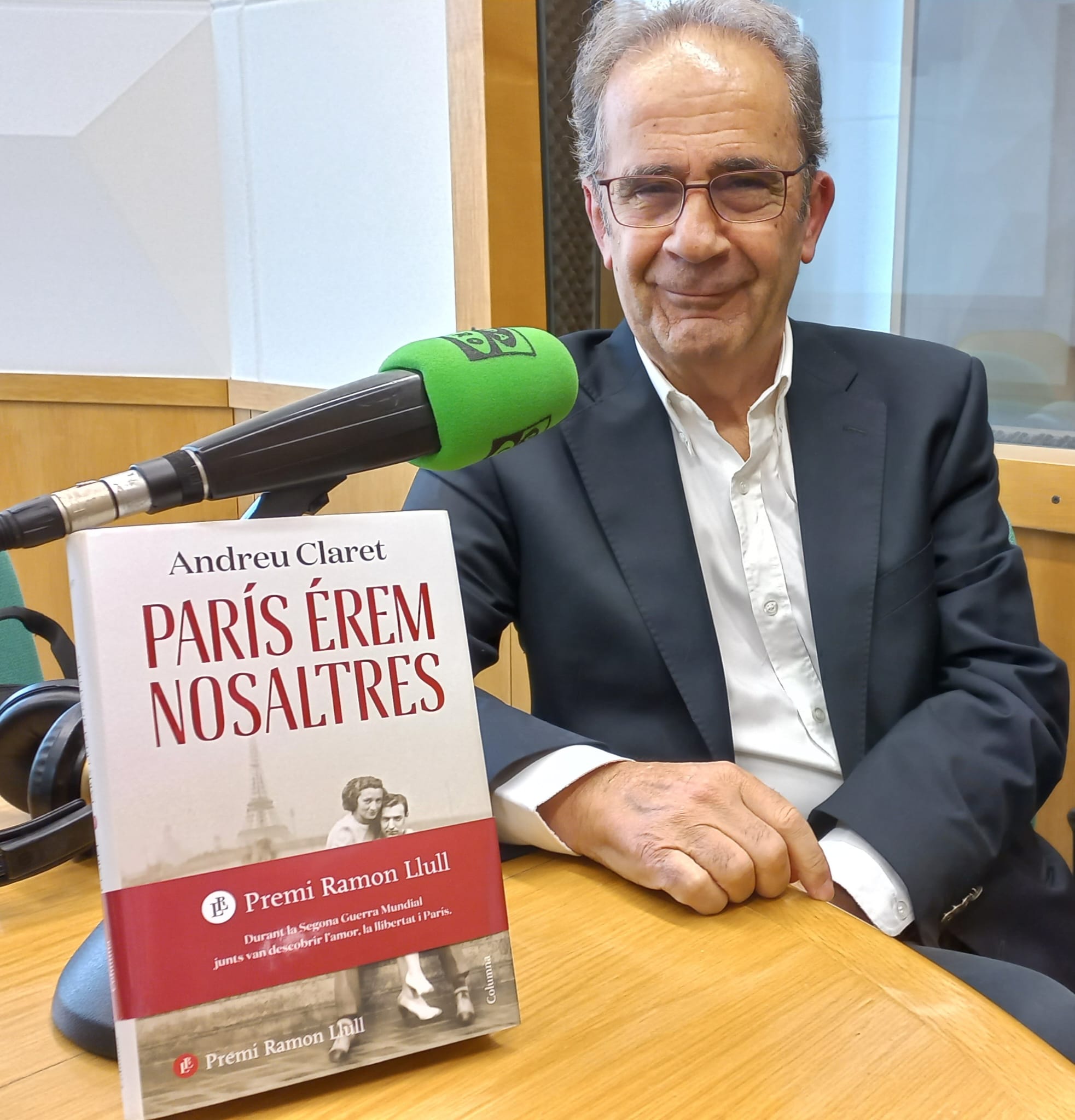 'París érem nosaltres', la novel·la que omple els silencis de la història familiar d'Andreu Claret 'París érem nosaltres', la novel·la que omple els silencis de la història familiar d'Andreu Claret