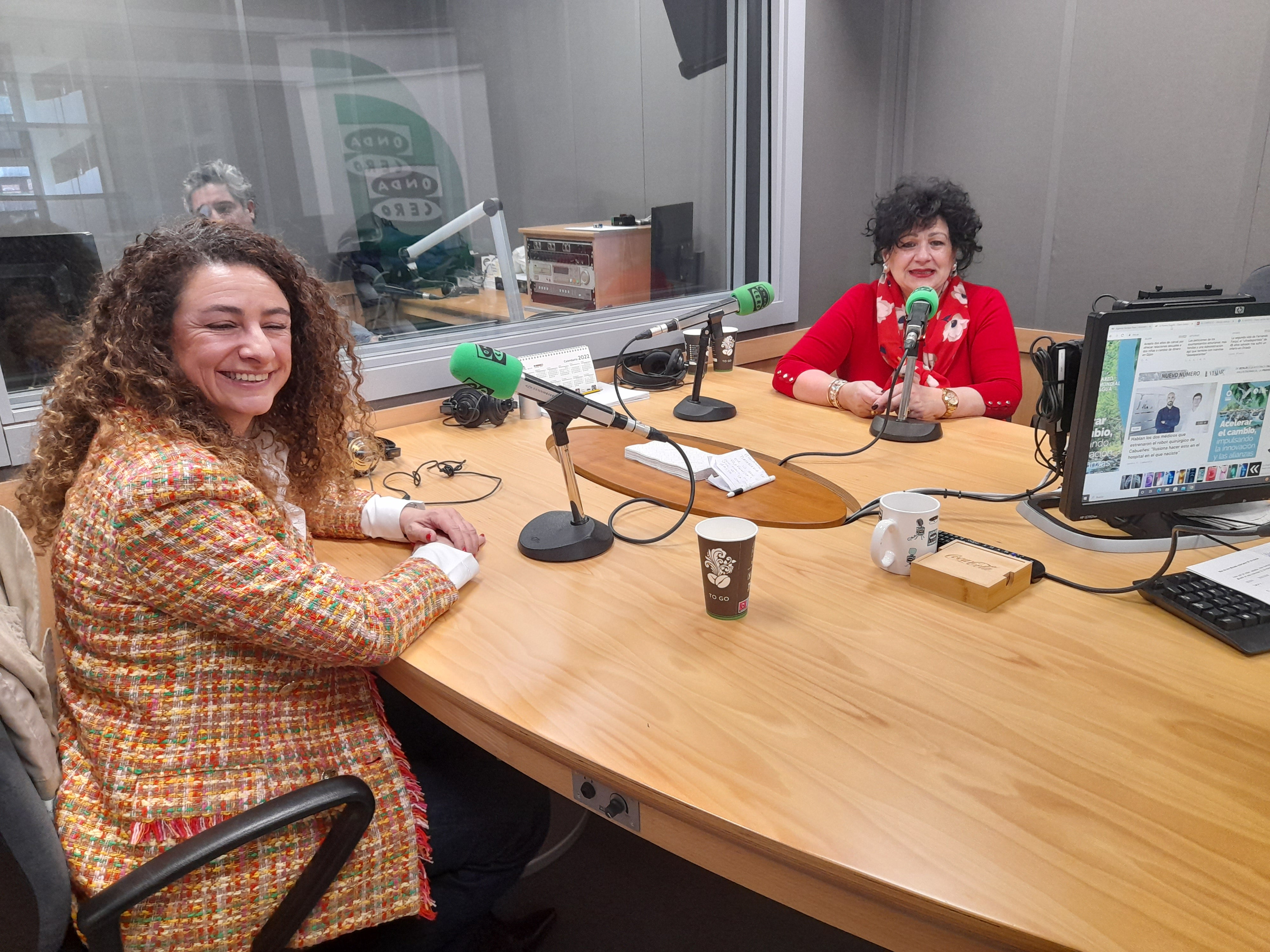 Analizamos la actualidad de Oviedo con la Asociación Mujeres de Empresa Analizamos la actualidad de Oviedo con la Asociación Mujeres de Empresa