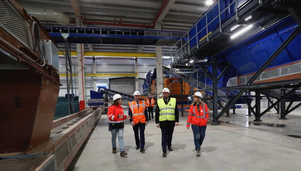 Visita de Adrián Barbón a Cogersa Visita de Adrián Barbón a Cogersa