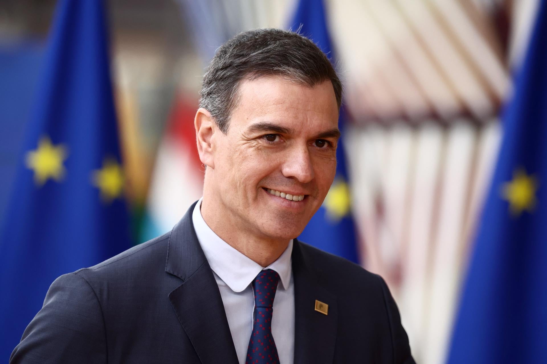 España informó a la UE del viaje de Sánchez a Pekín pero no irá como portavoz España informó a la UE del viaje de Sánchez a Pekín pero no irá como portavoz