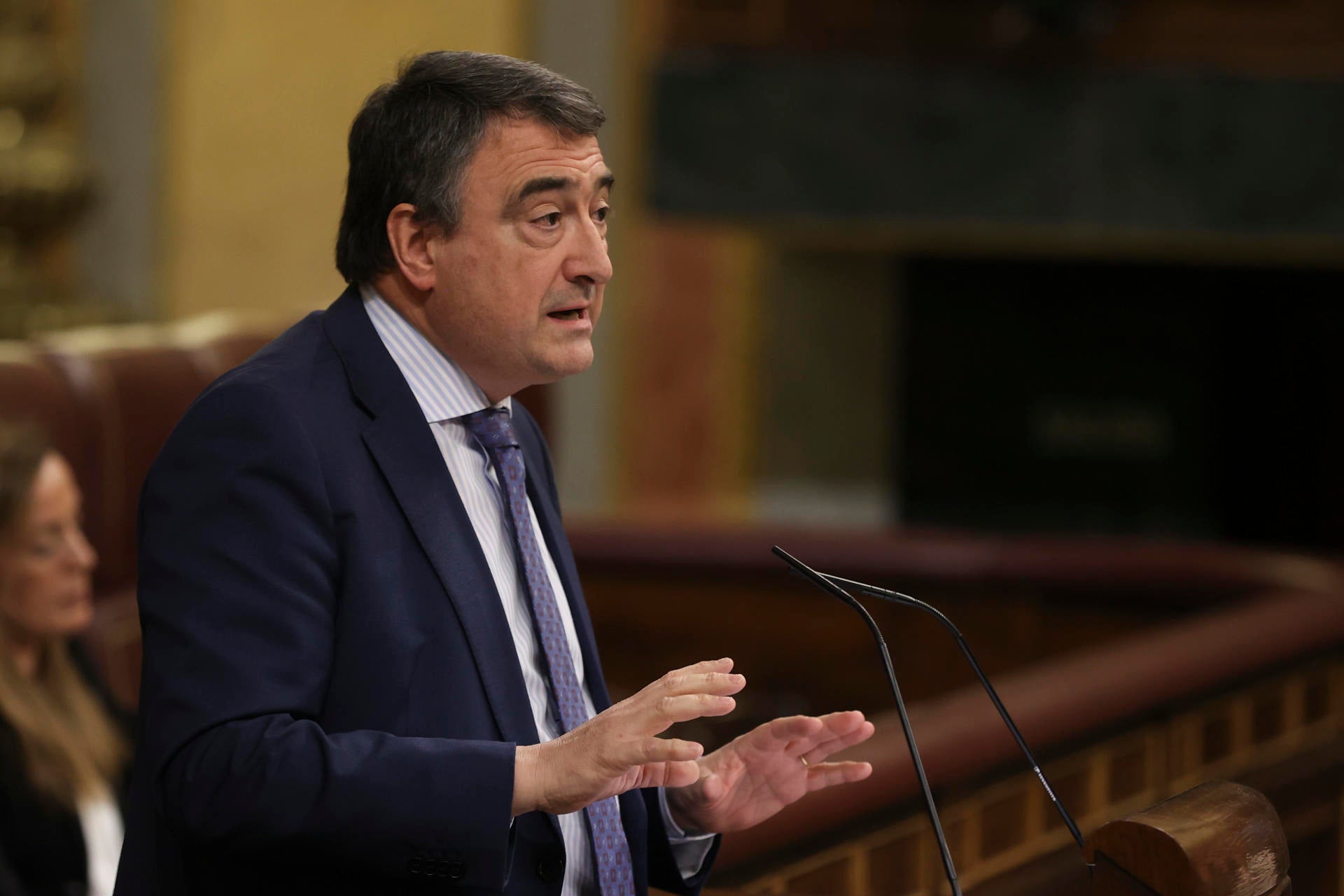 El Gabinete: ¿Cambiar la ley electoral para combatir los nacionalismos? El Gabinete: ¿Cambiar la ley electoral para combatir los nacionalismos?