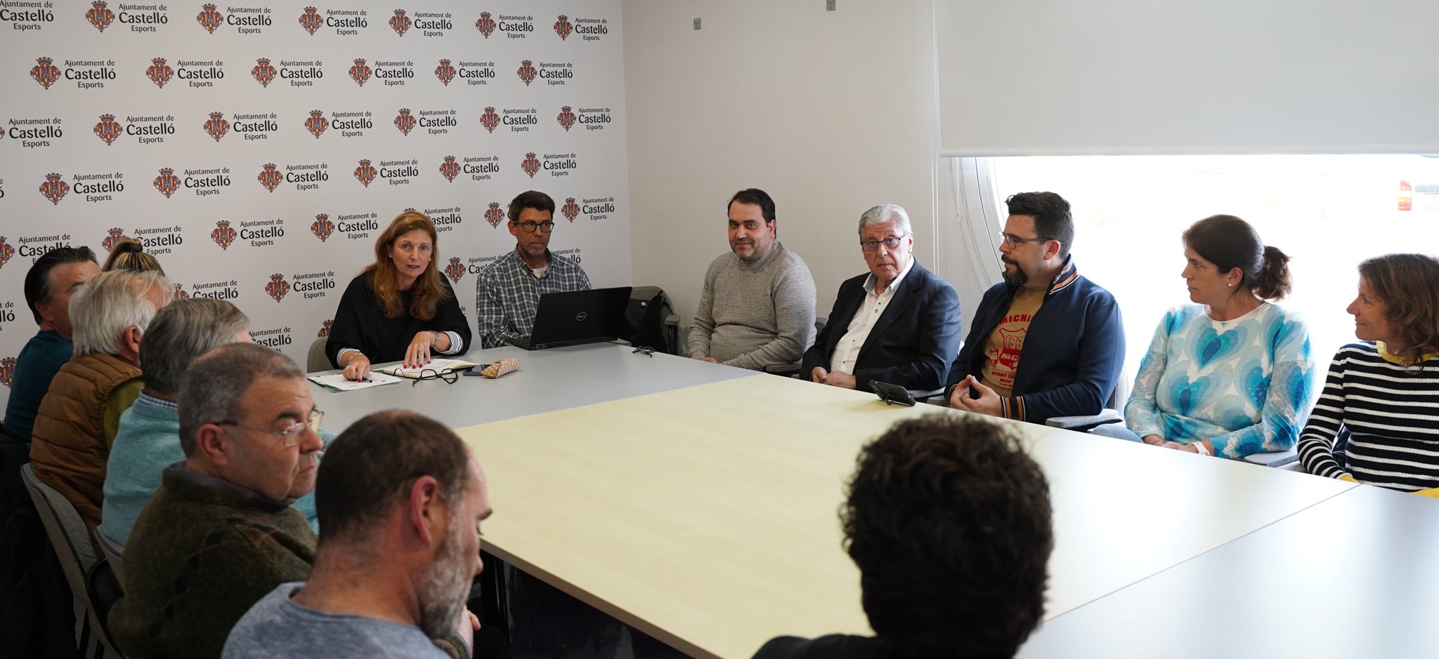 Marco se reúne con los clubs de Castelló para buscar soluciones ante el anuncio de la retirada de ayudas Marco se reúne con los clubs de Castelló para buscar soluciones ante el anuncio de la retirada de ayudas