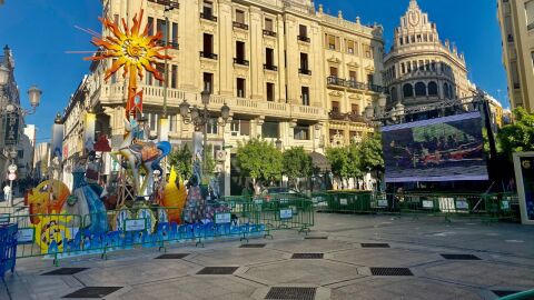 La plaza cordobesa de Las Tendillas alberga la plantà de los monumentos 