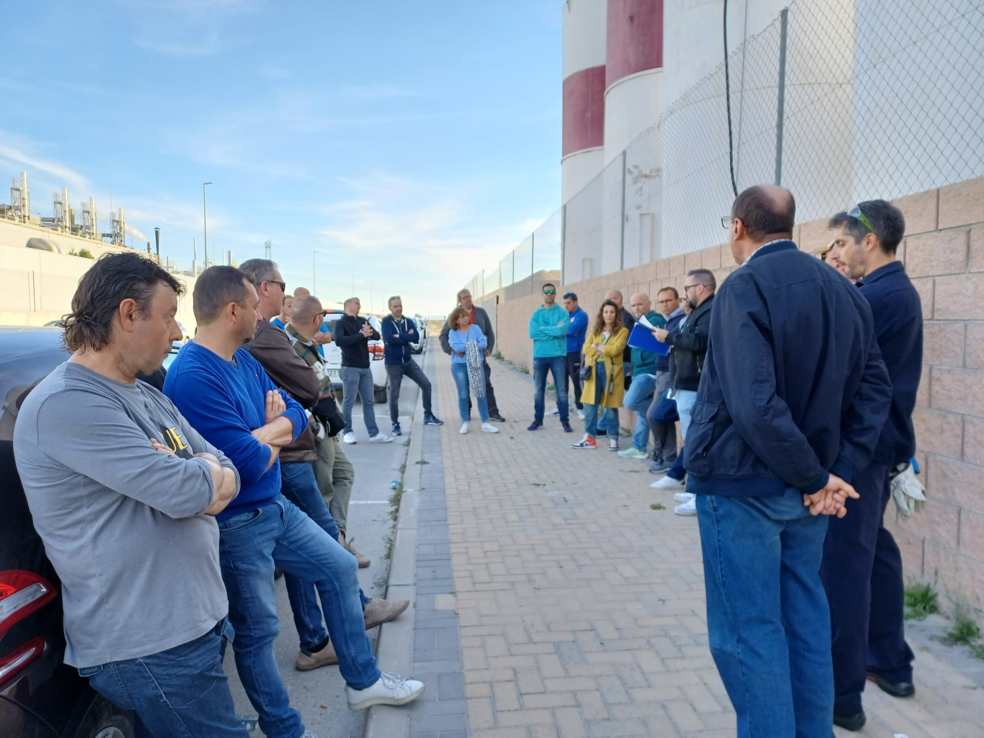 La plantilla de Hexcel Fibers Illescas (Toledo) retoma la huelga parcial indefinida La plantilla de Hexcel Fibers Illescas (Toledo) retoma la huelga parcial indefinida