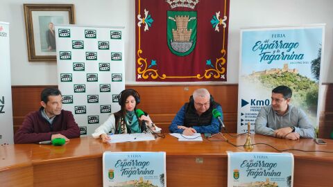 Feria Esp&aacute;rrago