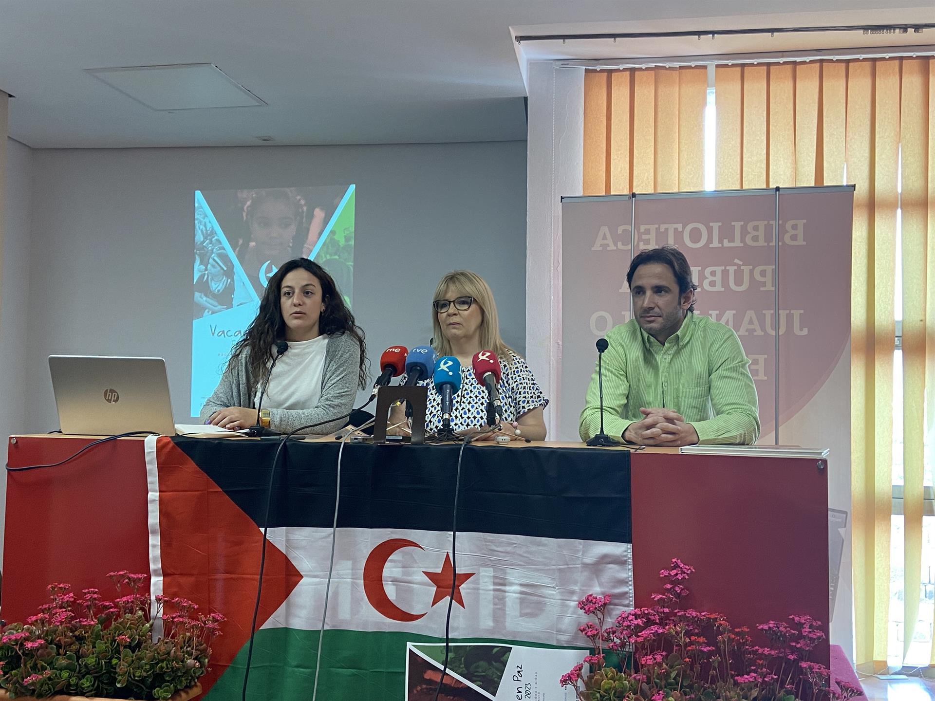 El programa Vacaciones en Paz facilitará la acogida en Extremadura de unos cien menores saharauis en el verano de 2023 El programa Vacaciones en Paz facilitará la acogida en Extremadura de unos cien menores saharauis en el verano de 2023