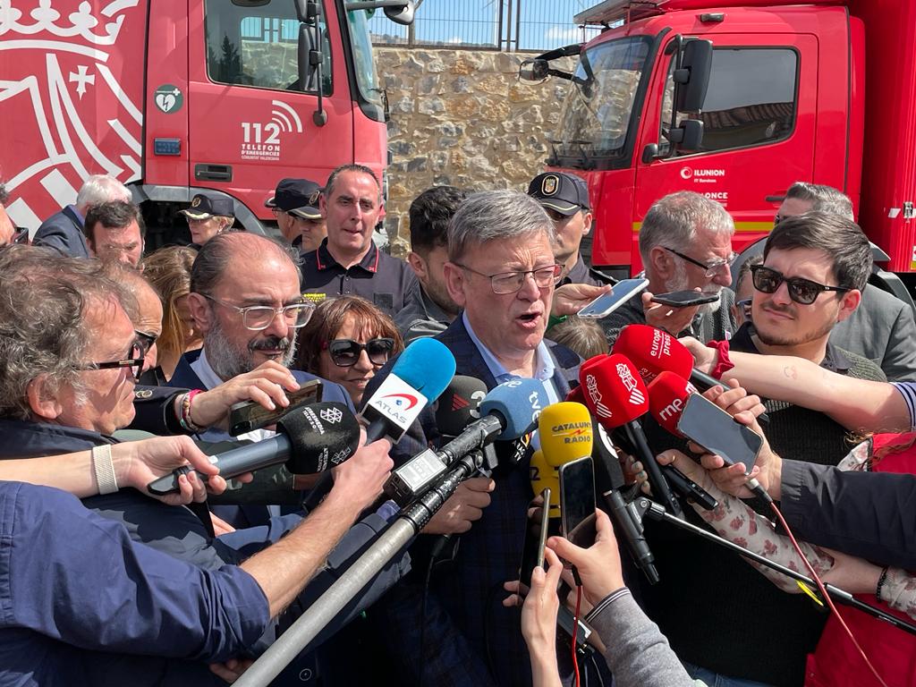 Ximo Puig: " Hoy y mañana son fundamentales para frenar definitivamente el incendio de Villanueva de Viver" Ximo Puig: " Hoy y mañana son fundamentales para frenar definitivamente el incendio de Villanueva de Viver"