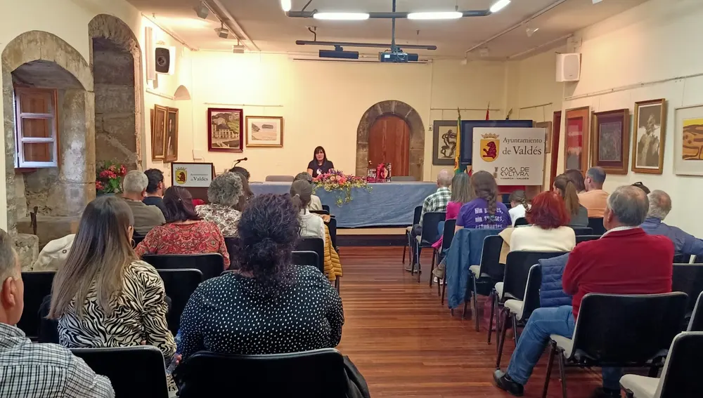Conferencia "Reconocimiento por la Igualdad" del Ayto. Valdés. Conferencia "Reconocimiento por la Igualdad" del Ayto. Valdés.