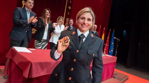 Toma posesión la primera mujer bombero de la Región Toma posesión la primera mujer bombero de la Región