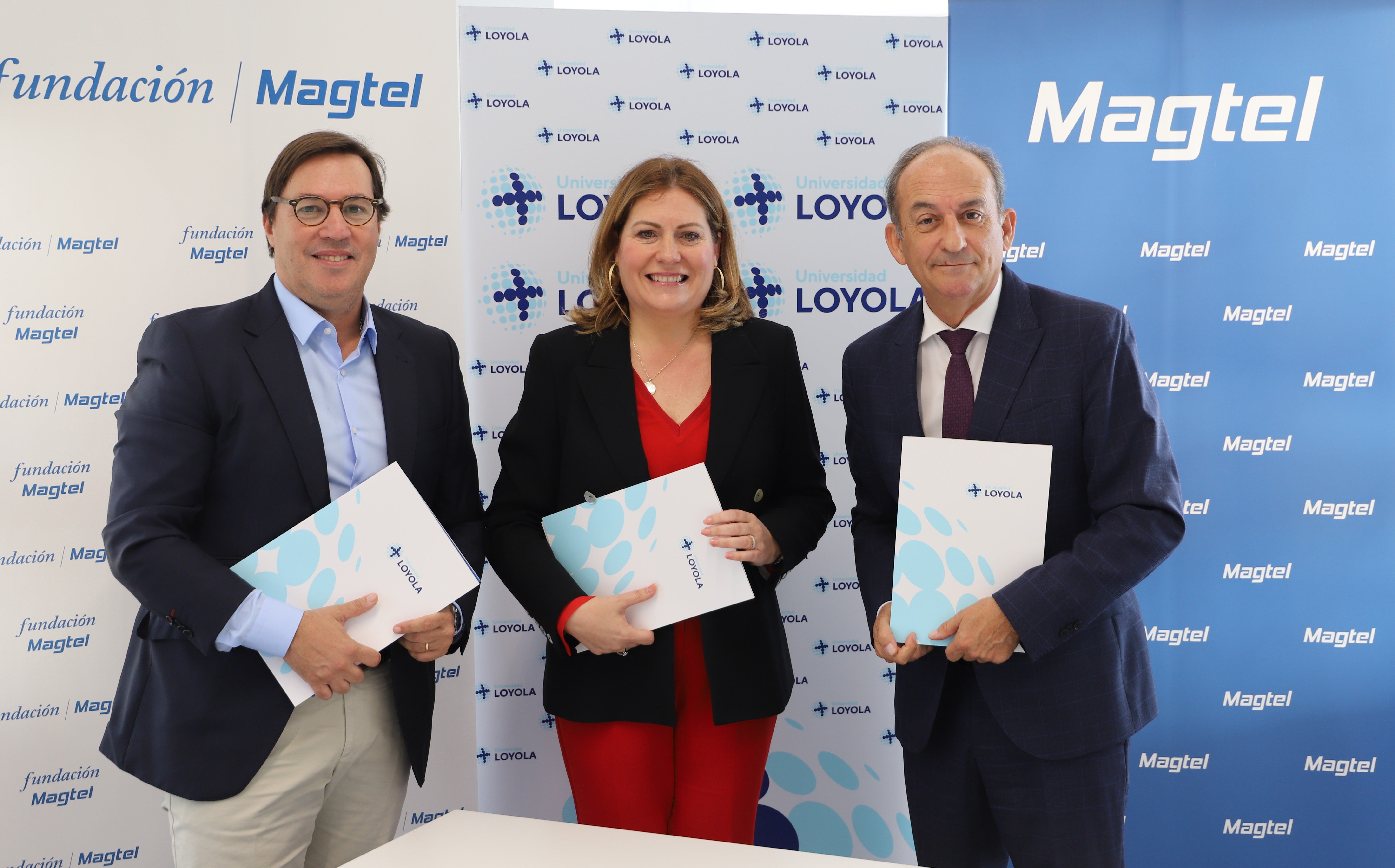 La Universidad Loyola y Magtel se alían para desarrollar proyectos en el ámbito de las energías renovables y la tecnología La Universidad Loyola y Magtel se alían para desarrollar proyectos en el ámbito de las energías renovables y la tecnología