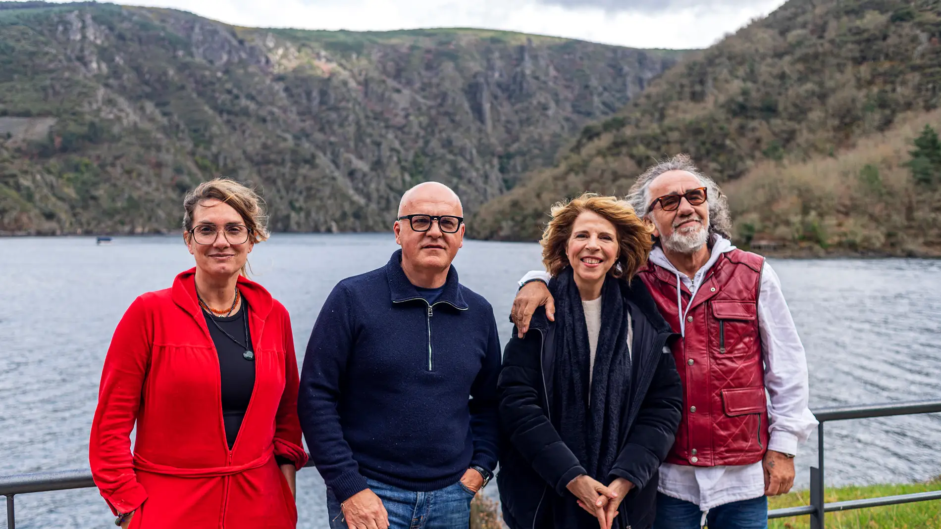 Teo Cardalda e Sole Giménez gravan o videoclip de “Agua soy” en Ourense