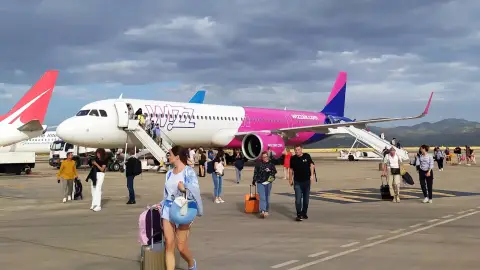 Els aeroports viuran un estiu de gran activitat Els aeroports viuran un estiu de gran activitat