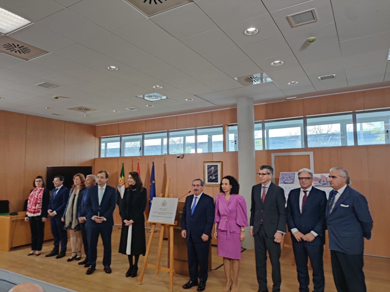 Informativo Más de Uno Badajoz 8,20 horas Informativo Más de Uno Badajoz 8,20 horas