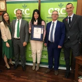 Caja Rural Central recibe los certificados AENOR de Igualdad de Género e Igualdad Retributiva Caja Rural Central recibe los certificados AENOR de Igualdad de Género e Igualdad Retributiva