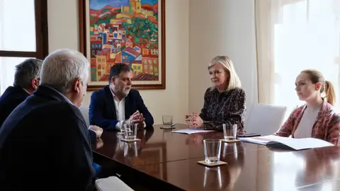 Reunión de la consellera de Justicia en el Ayuntamiento de Villena. Reunión de la consellera de Justicia en el Ayuntamiento de Villena.