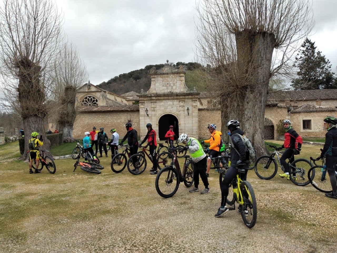 La Fundación Caja Rural organiza una ruta ciclista este sábado por la zona de Prádena La Fundación Caja Rural organiza una ruta ciclista este sábado por la zona de Prádena