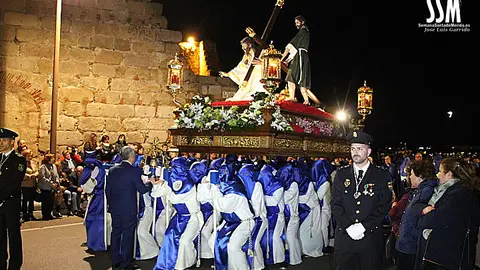 Stmo. Cristo de las Tres Caídas Stmo. Cristo de las Tres Caídas