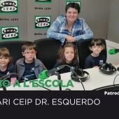 Els alumnes d'infantil del CEIP Dr. Esquerdo participen en 'la Ràdio a l'escola'.