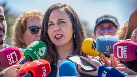 Belarra replica a Sánchez por su presión para llegar a un acuerdo con Sumar: "Pido al PSOE que se concentre en gobernar" Belarra replica a Sánchez por su presión para llegar a un acuerdo con Sumar: "Pido al PSOE que se concentre en gobernar"