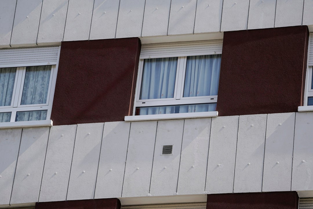 Las claves del suceso de Avilés: la niña pidió a la madre no tirarse, la abuela se intentó suicidar y el padre y el abuelo se pelearon horas antes Las claves del suceso de Avilés: la niña pidió a la madre no tirarse, la abuela se intentó suicidar y el padre y el abuelo se pelearon horas antes