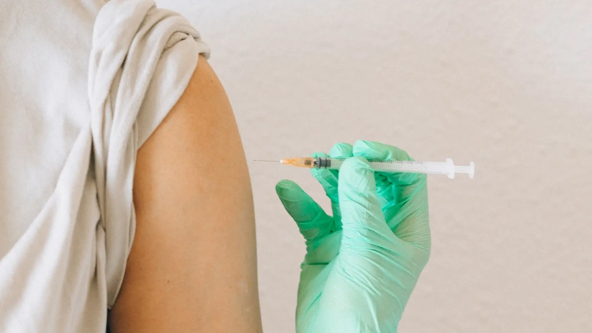 El jefe de Moderna pone fecha a la llegada de la vacuna contra el cáncer