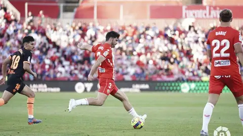 Un Valencia a la deriva se hunde en Almería Un Valencia a la deriva se hunde en Almería