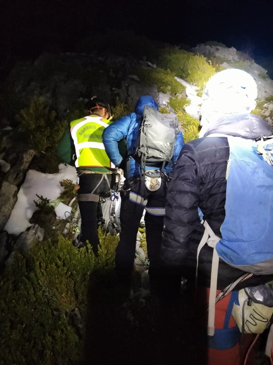 Un zaragozano fallece al precipitarse por un barranco en Villanúa Un zaragozano fallece al precipitarse por un barranco en Villanúa
