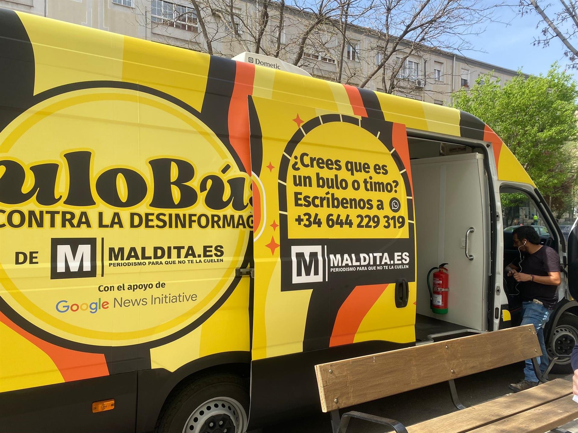 Un 'BuloBús' visitará Barcarrota y Calamonte para ayudar a los mayores contra los timos en Internet Un 'BuloBús' visitará Barcarrota y Calamonte para ayudar a los mayores contra los timos en Internet