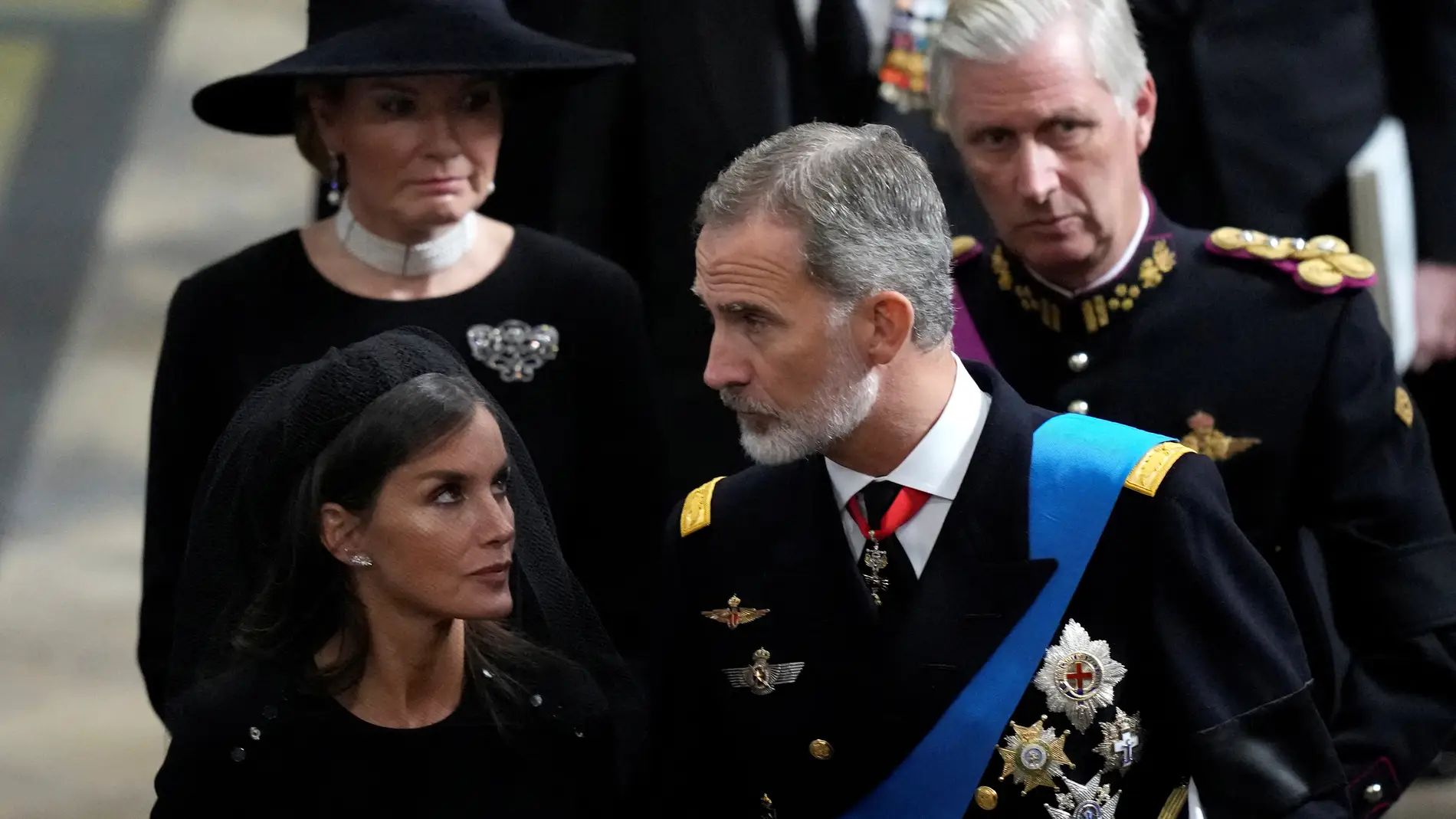 Letizia y Felipe VI, en el funeral de Isabel II.