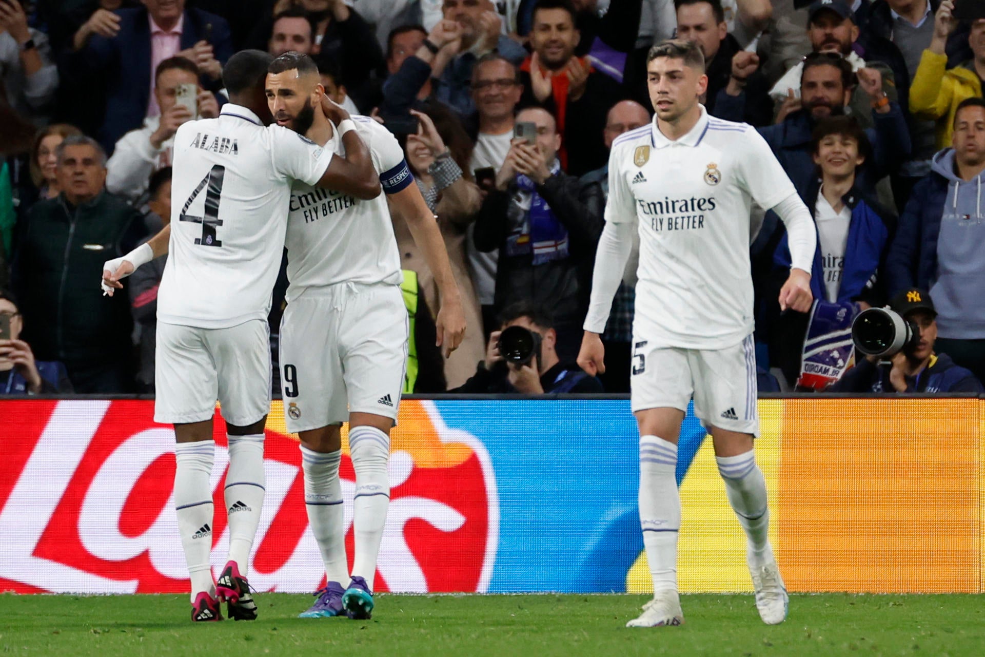 El Real Madrid no falla a 'su Champions' y se acerca a las semifinales El Real Madrid no falla a 'su Champions' y se acerca a las semifinales