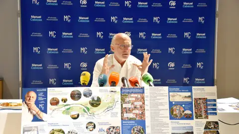 Manuel Cabezas: "Imos facer a segunda gran transformación do Ourense" Manuel Cabezas: "Imos facer a segunda gran transformación do Ourense"
