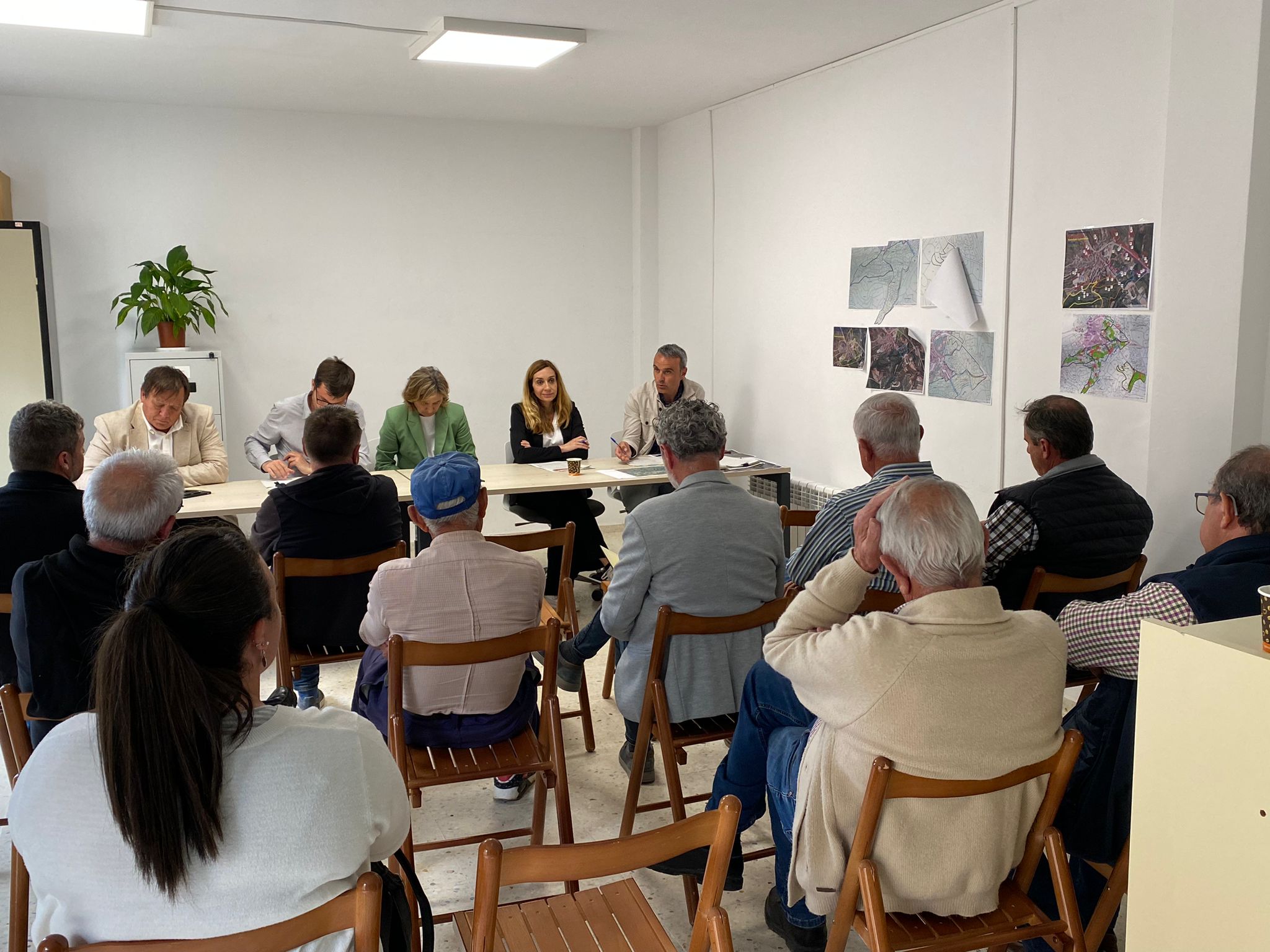 La Generalitat convoca la Mesa Postincendio de Villanueva de Viver para el 4 de mayo La Generalitat convoca la Mesa Postincendio de Villanueva de Viver para el 4 de mayo