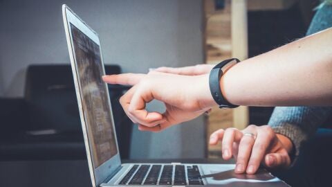 Las PYMES que mantengan salarios se podr&aacute;n acoger a las ayudas del Gobierno para la semana laboral de 4 d&iacute;asUn