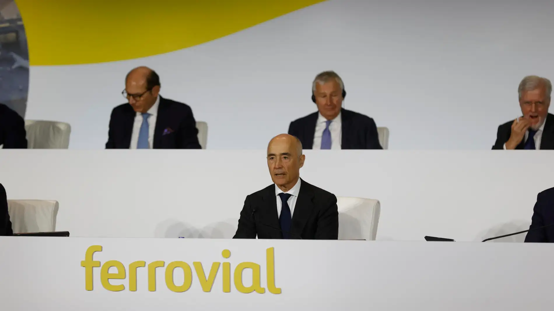 El presidente de Ferrovial, Rafael del Pino, durante la junta de accionistas de la compaía