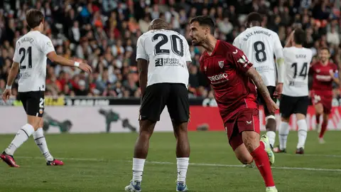 Suso Fernández celebra tras marcar el segundo gol ante el Valencia. Suso Fernández celebra tras marcar el segundo gol ante el Valencia.