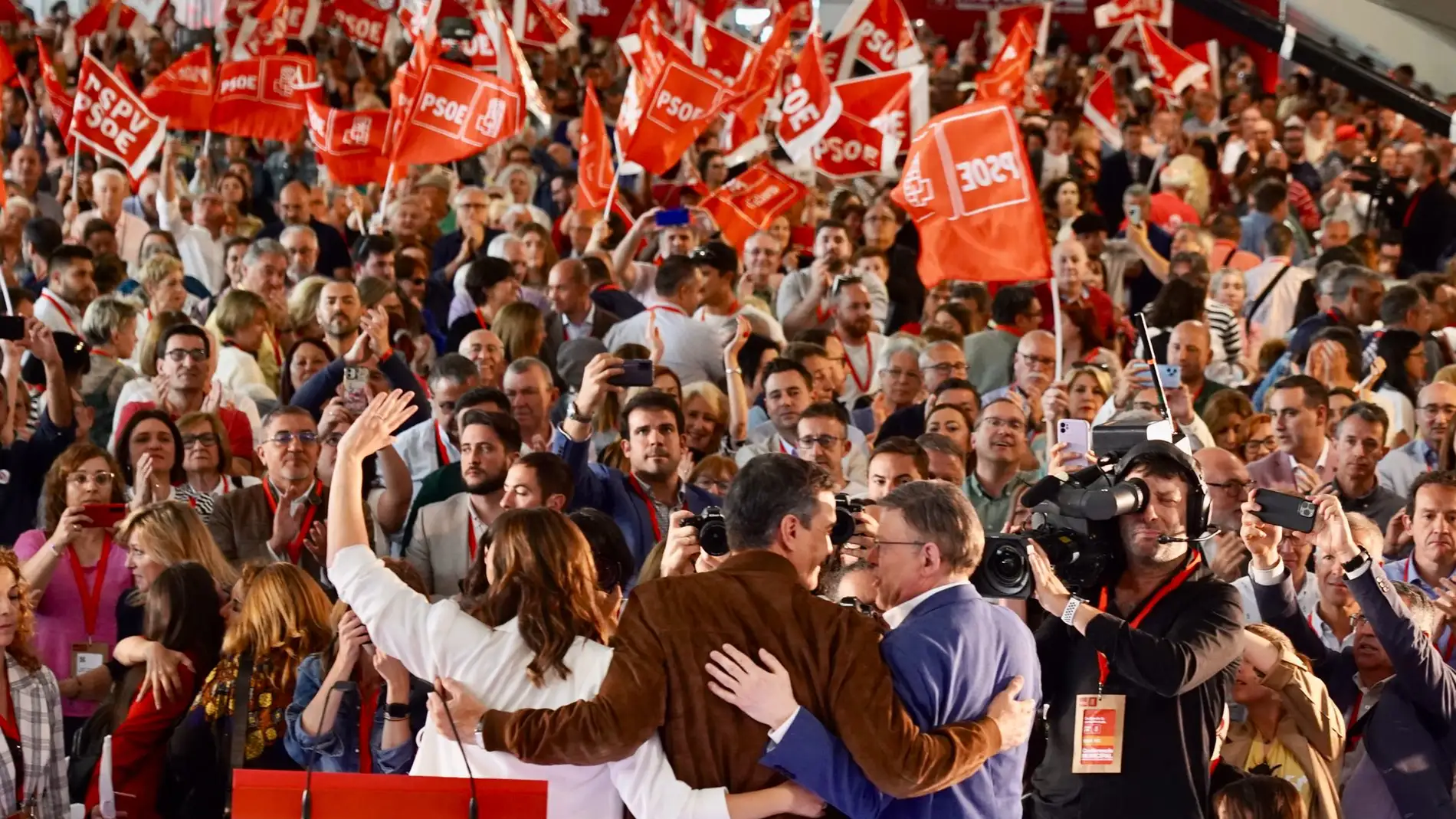 Así es el perfil del votante del PSOE, según el CIS