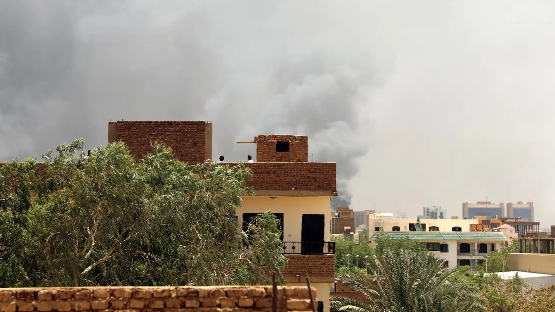 Cortina de humo por los combates en Sudán