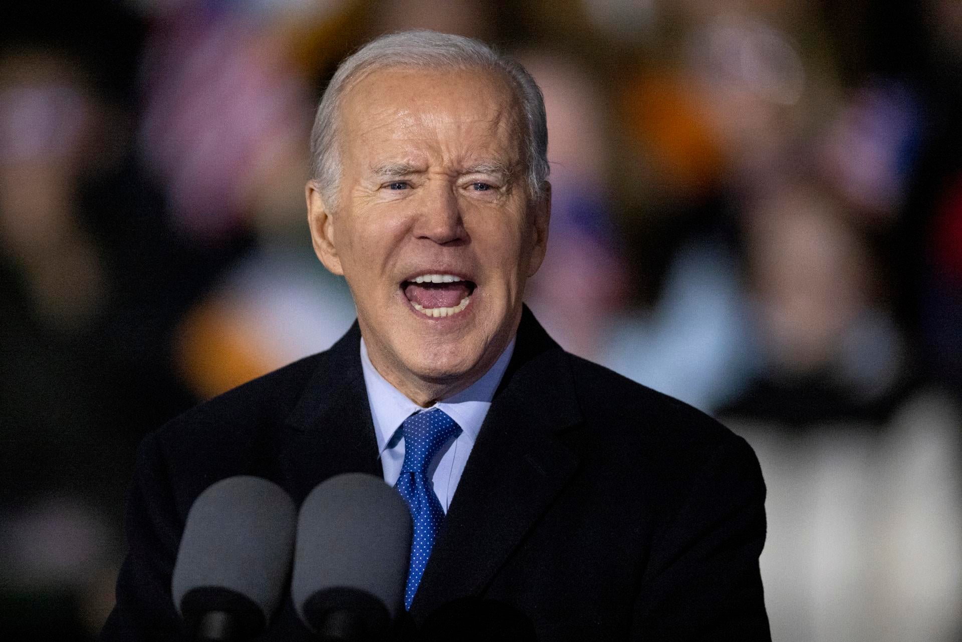 Biden urge a restringir el uso de las armas tras varios sucesos violentos Biden urge a restringir el uso de las armas tras varios sucesos violentos