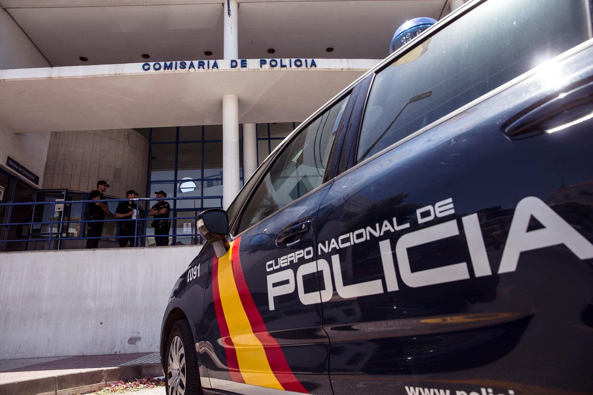 Un policía evita el suicidio de una niña ucraniana con depresión en Benidorm Un policía evita el suicidio de una niña ucraniana con depresión en Benidorm