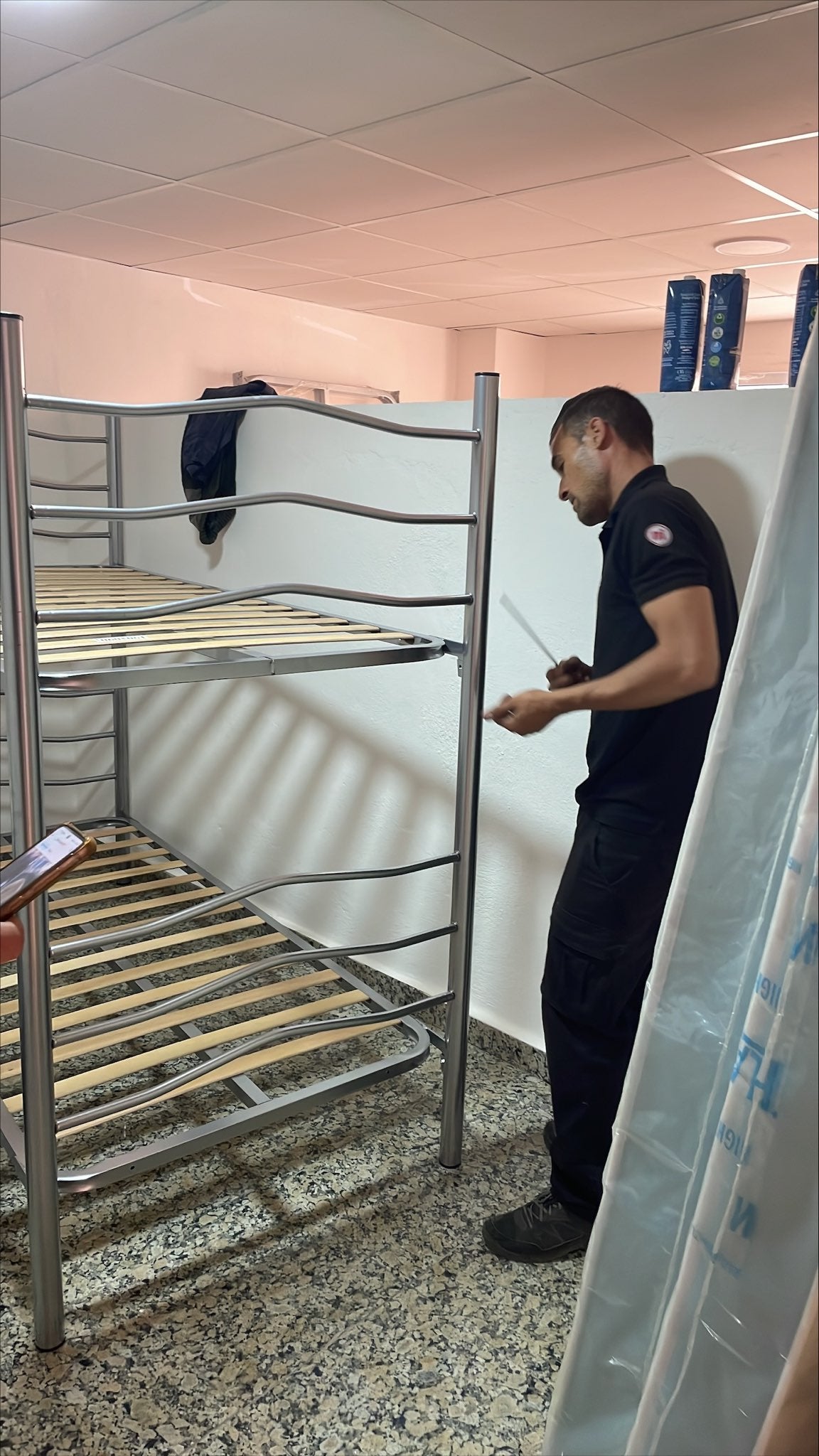 MICOLCHÓN dona literas y colchones a la asociación Lagunillas Cruz Verde de Málaga MICOLCHÓN dona literas y colchones a la asociación Lagunillas Cruz Verde de Málaga