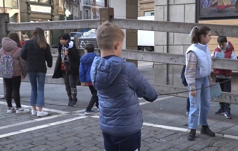 ¿Por qué hay tantos escolares en las calles de Pamplona? ¿Por qué hay tantos escolares en las calles de Pamplona?