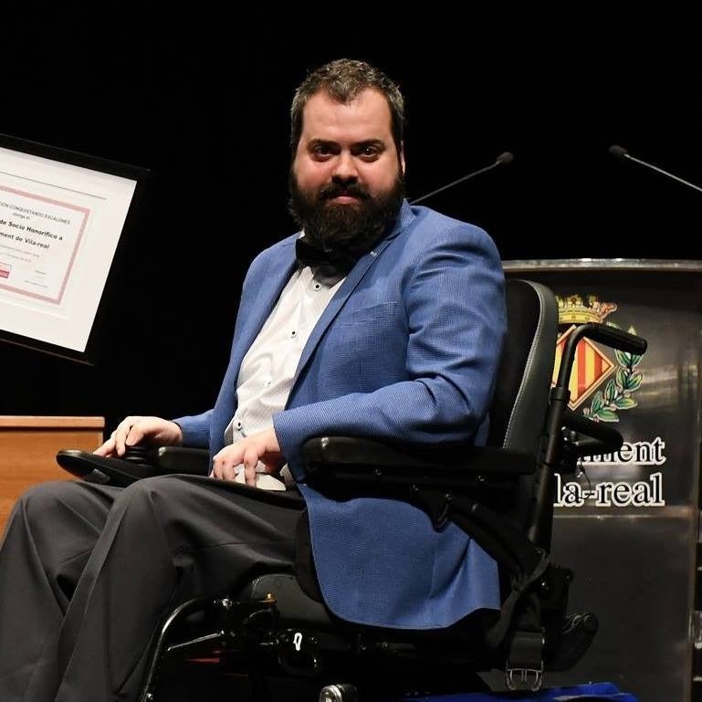 Abrahán Guirao será el mantenedor en el Pregón de fiestas e imposición de bandas a la reina y damas 2023 Abrahán Guirao será el mantenedor en el Pregón de fiestas e imposición de bandas a la reina y damas 2023