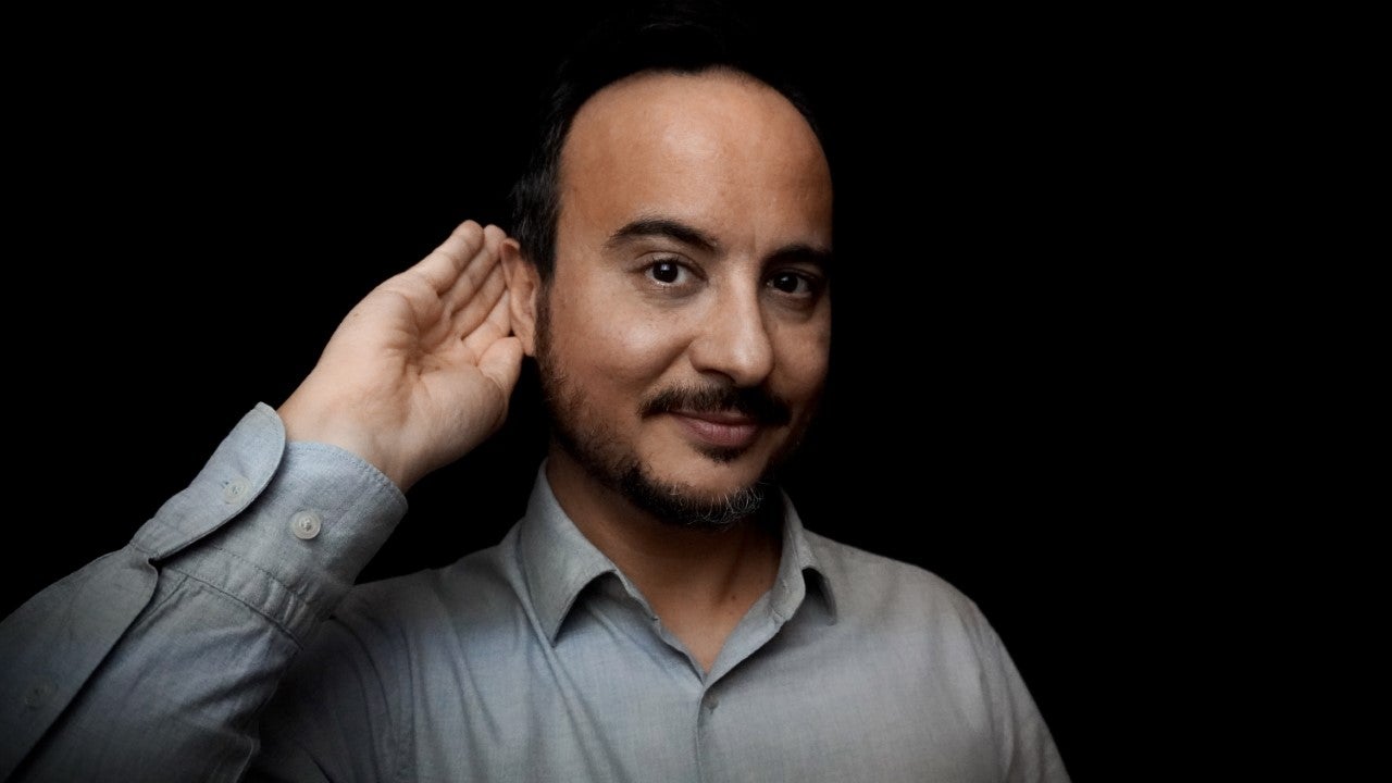 El músico ilicitano Héctor González lanza un podcast en el que investiga sobre la relación entre el sonido, la música y las emociones El músico ilicitano Héctor González lanza un podcast en el que investiga sobre la relación entre el sonido, la música y las emociones