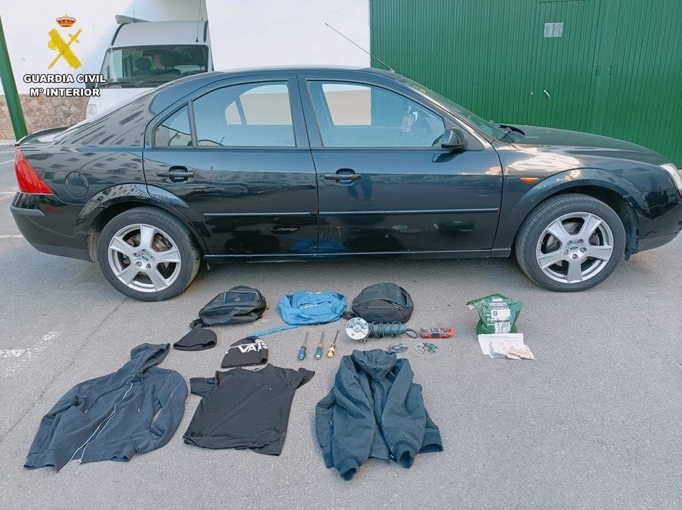 Detienen a dos personas e investigan a otras dos por robos con fuerza en establecimientos de hostelería de Torralba y Carrión Detienen a dos personas e investigan a otras dos por robos con fuerza en establecimientos de hostelería de Torralba y Carrión