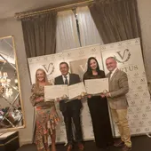 La gran sopresa fué que el propio Alcalde de Beas hiciese entrega del triple premio La gran sopresa fué que el propio Alcalde de Beas hiciese entrega del triple premio