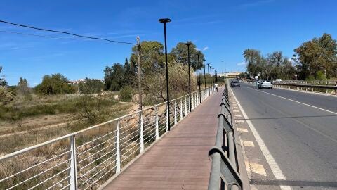 Pasarela peatonal que une El Puerto con Canet d&#39;en Berenguer