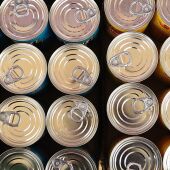 Alerta sanitaria en la Unión Europea por una sustancia tóxica presente en envases de muchos alimentos