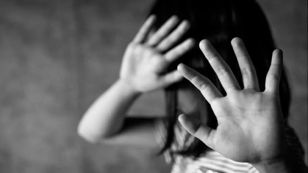 Violencia hacia menores Violencia hacia menores