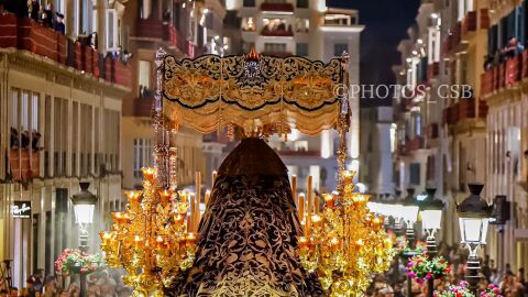 Virgen de la Esperanza en Larios